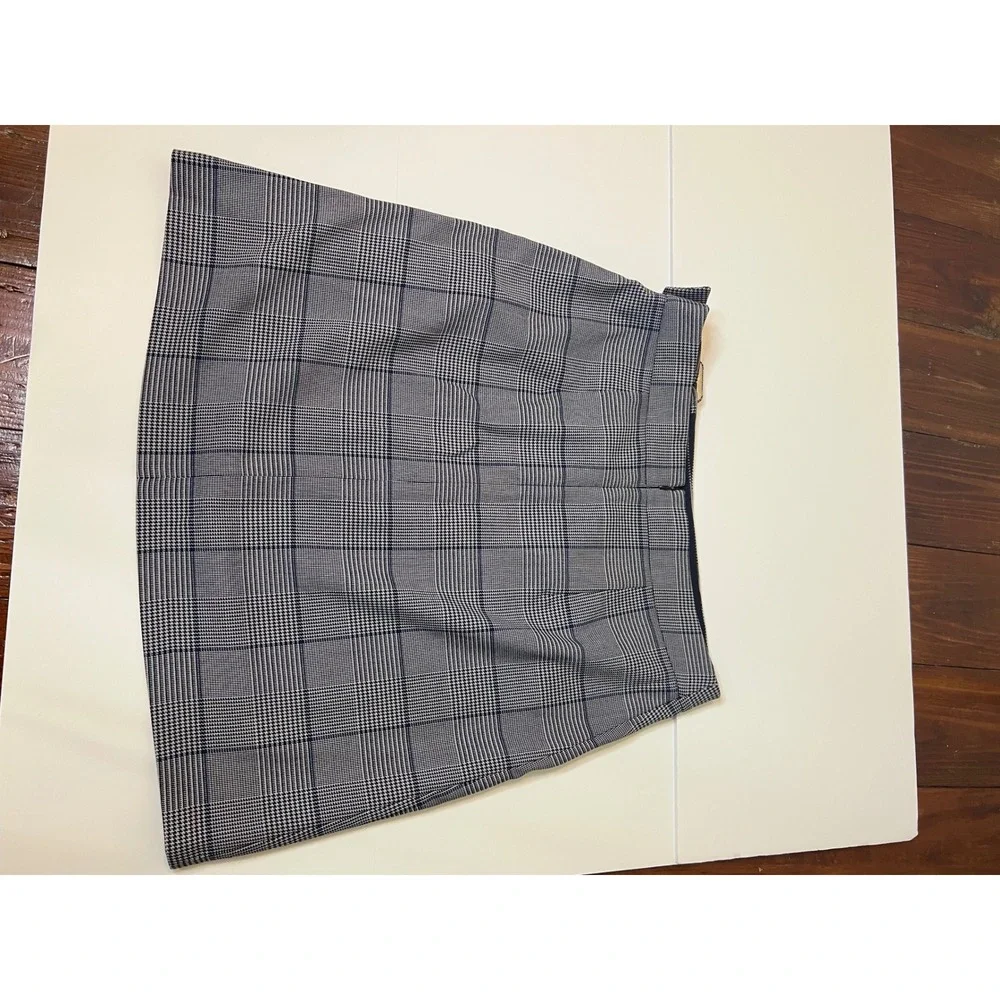Club Monaco Grey Blue Glen Plaid Buckle Wrap Mini Skirt Asymmetrical Hem Size 12 - Picture 7 of 11